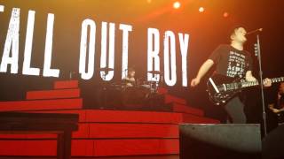 Fall Out Boy - Grand Theft Autumn/Where Is Your Boy live (Tucson, 8-9-15)