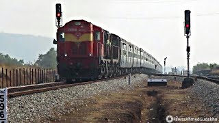 OffLink GTL Guntakal WDG3A Twins Screams On A Gradient Plus Rajdhani Actions | Murdeshwar