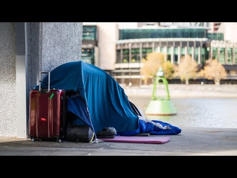 What is the Australian government doing about homelessness?