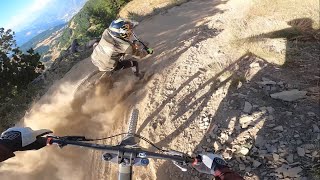 IL TOMBE DEVANT MOI ! JE LUI RENTRE DEDANS ?? - Gopro - DH - Risoul - La Big Ride !