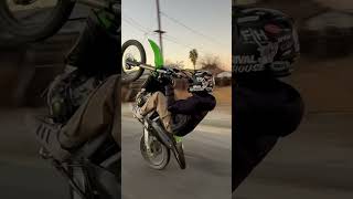 This Man is Crazyyyy!!!! #dirtbike #bikelife #wheelies #wheelielife #stuntrider #moto #motovlog