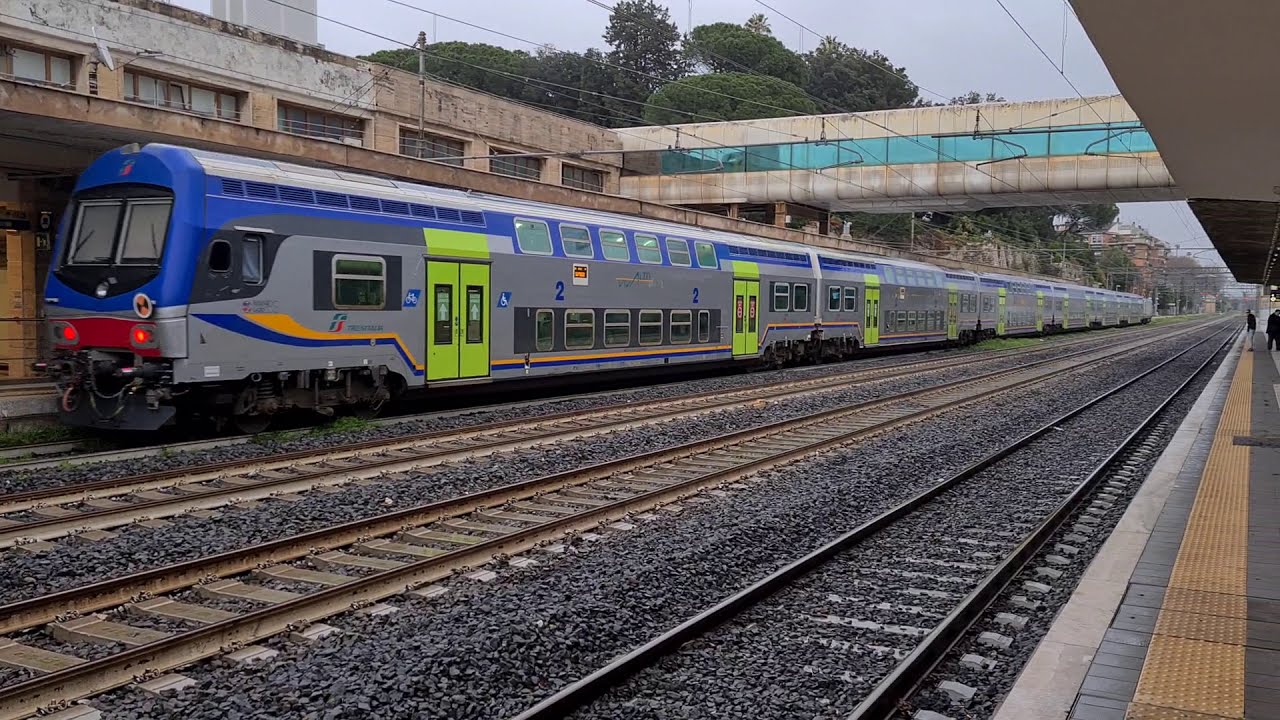 Stazione Ferroviaria Ostiense Roma - YouTube