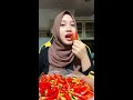 makan cabe rawit