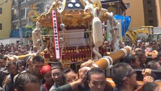 平成30年　中央区佃＜住吉神社＞例大祭（佃祭）「八角神輿」＝【水掛渡御】月島四之部町会