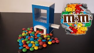LEGO M&M's Dispenser - Easy Tutorial (how to make)