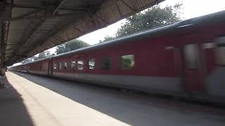 [IRFCA] High speed Pune Duronto crossing Kelve road with TKD WAP7