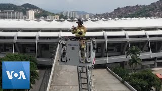 Brazilian Firefighter Plays Trumpet to Lift Spirits During Coronavirus Lockdown