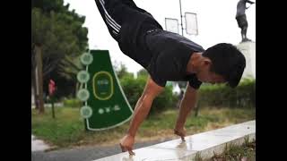 Step Two To Be a Athlète In Planche