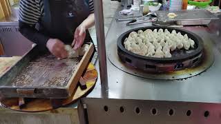 台灣街頭小吃-基隆美食-煎餃 Taiwanese street food - Keelung cuisine - fried dumplings