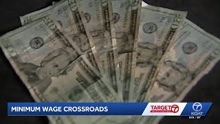 Debate sparks over Albuquerque's $15 minimum wage proposal