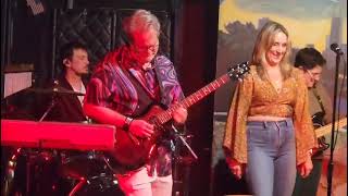 Strutter 1975 Show
