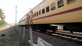 Ahmedabad -SCMT kolhapur Express Crossing AT Lonand Junction.