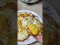 Menu musim hujan, telur goreng masak sos.