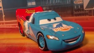 Transforming Lightning McQueen, NEW 2016 Disney Pixar Cars Dinoco Daydream Diecast Unboxing Review!