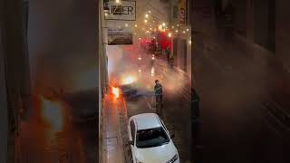 Carro se incendiou na rua Amaral Franco