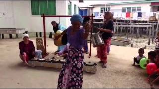 Tagunggu' (Titik Limbayan with Igal-Igal magbola-bola dance)