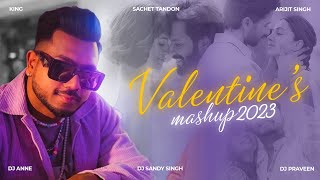 Valentine's Day Mashup 2023 | Apna Bana Le x Maan Meri Jaan X Mere Sohneya | DJ Sandy Singh