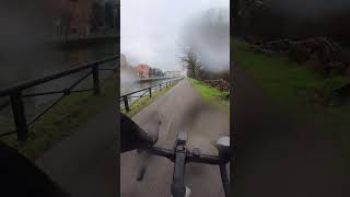 E voi uscite quando piove?#bicicletta #cycling #instacycling #bikelife #bike #reels #cyclinglife