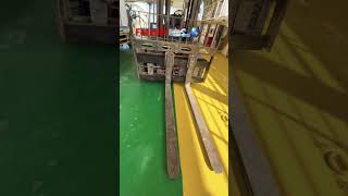 #forklift kya kam aati h ????🛳️🌊🌎❤️#viralreel #reel #shortvideos #tranding