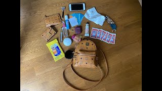 WHAT'S IN MY BAG?