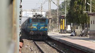 Bhagalpur Express meets offlink headed Tulsi Express at Jalgaon Jn station