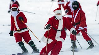 Weihnachtliche Spendenaktion auf der Skipiste | AFP