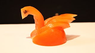 Easy way to make a Tomato Swan / Vegetable Carving / DiY #Shorts e77