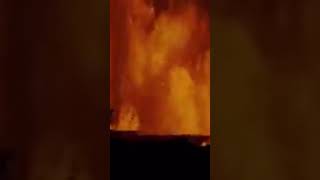 INILAH ERUPSI DAHSYAT GUNUNG MERAPI ISLANDIA #viral #erupsi #gunung #merapi #shorts