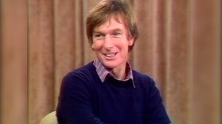 Peter Weir talks about 'Gallipoli' on The Mike Walsh Show, 1981