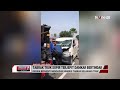 kecelakaan minibus vs truk petugas damkar evakuasi sopir yang terjepit kabar utama pagi tvone