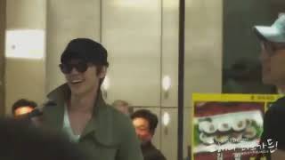 (fancam)110901 Super Junior at Duty Free in Gimpo Airport - Donghae Eunhyuk focus