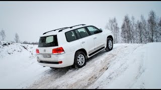 Школа внедорожной езды. Как нужно подниматься на машине в гору