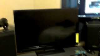 KKT Unboxing - Insignia NS-39D240A13 LED T.V.