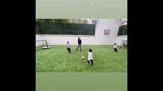 “Let the kids win” Antonela to Messi playing with their kids