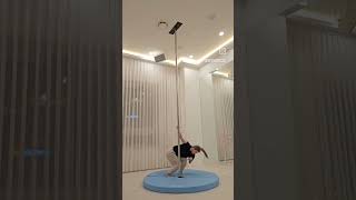 폴댄서가 옷갈아입는법 #shorts #poledance