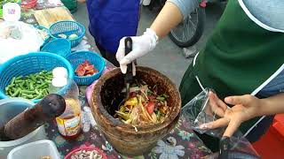 papaya salad Thai country food|Thai food|Thai street food|Thai food is delicious