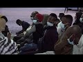 Tunisie : des migrants subsahariens partent dans l'urgence face au déferlement de haine • FRANCE 24