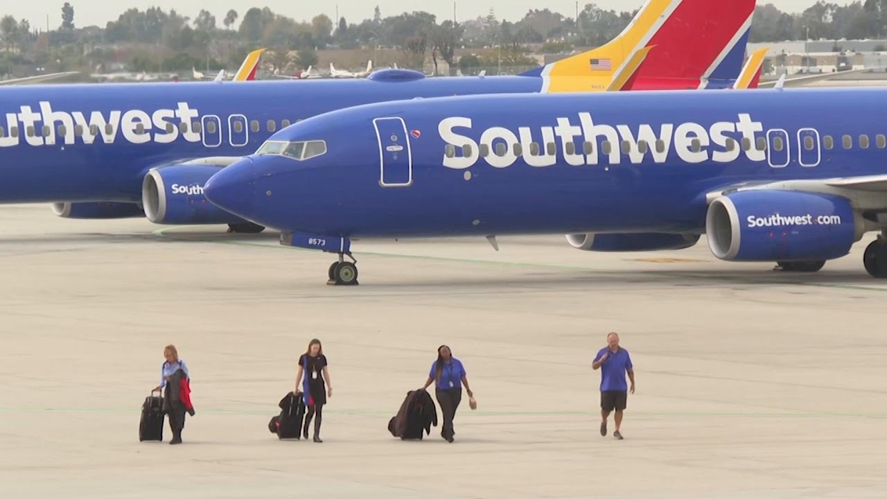 Southwest Airlines Reaches $140 Million Settlement Over Holiday Flight ...