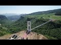 Dizzying glass-bottom bridge opens in China Dizzying glass-bottom bridge opens in China