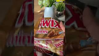 Twix minis#short #asmr #chocolate #kinder #twix #mini