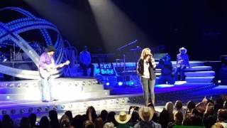 Garth Brooks concert 2016