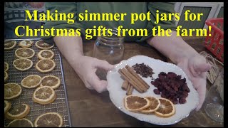 Making simmer pot jars as great Christmas gifts from the farm! Make your house smell great naturally