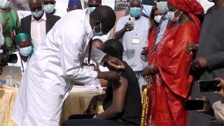 Senegal's health minister gets a shot of Chinese COVID-19 vaccine