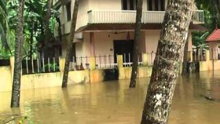 thoothoor helps vayakkaloor flood victims -1