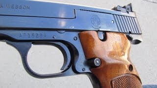 Target Shooting The S&W Model 41 .22 Pistol. Is It Any Good?