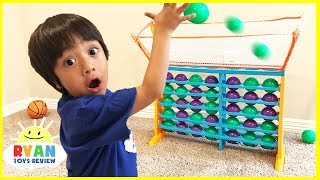 BALL TOSS Connect 4 Family Fun Game Night parent vs kid! Eggs Surprise Toys For Kids