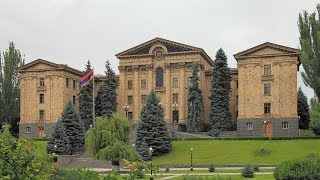 Live. ԱԺ քառօրյան