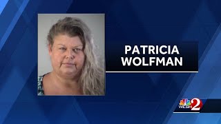 Woman arrested, accused of impersonating officer