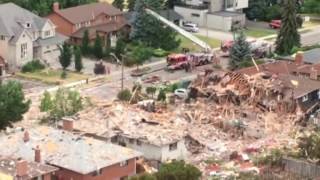 Investigators probe Toronto house explosion