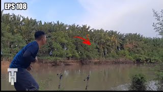 MEMANCING IKAN SUNGAI